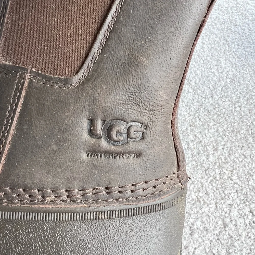 UGG waterproof boots sz 8
